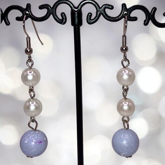 White & Lavender 3 Beaded Dangle Earrings! - Picture 1 of 7